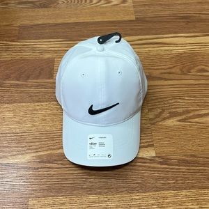 Nike legacy91-  1 size